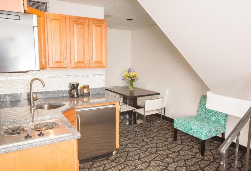 فندق على الطريق Periwinkle Inn