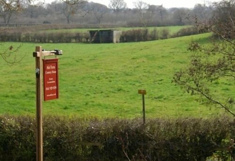 ペンション Ash Farm Country House