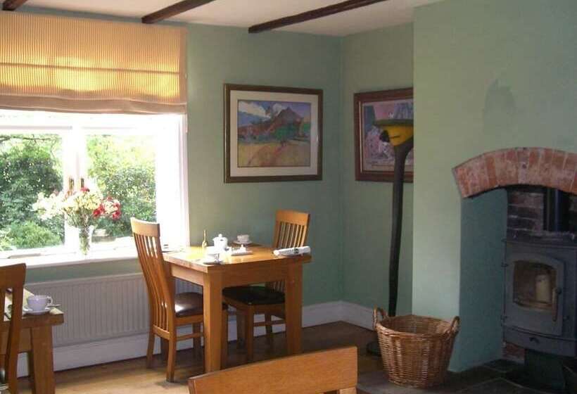 ペンション Ash Farm Country House