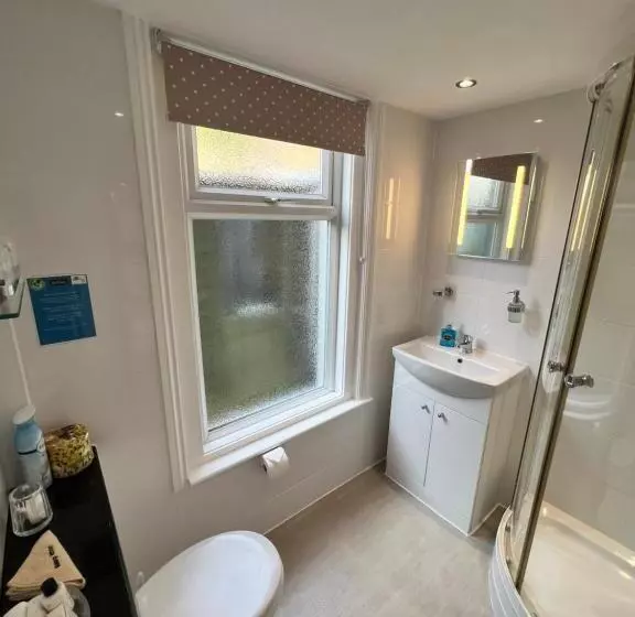 ペンション Birkdale Guest House