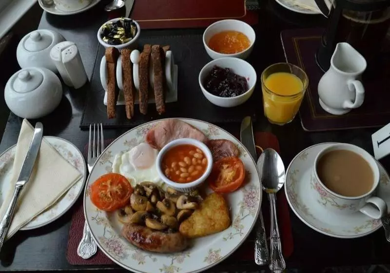 ペンション Burleigh House , A Cosy Retreat In Agatha Christie S Hometown