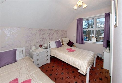 펜션 Cherry Grove Guest House