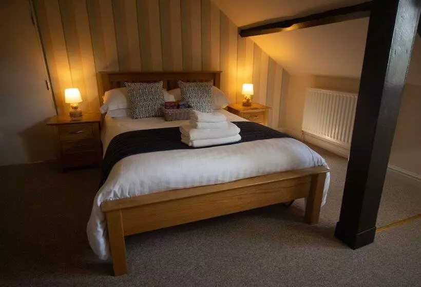 Pensiune Epchris House