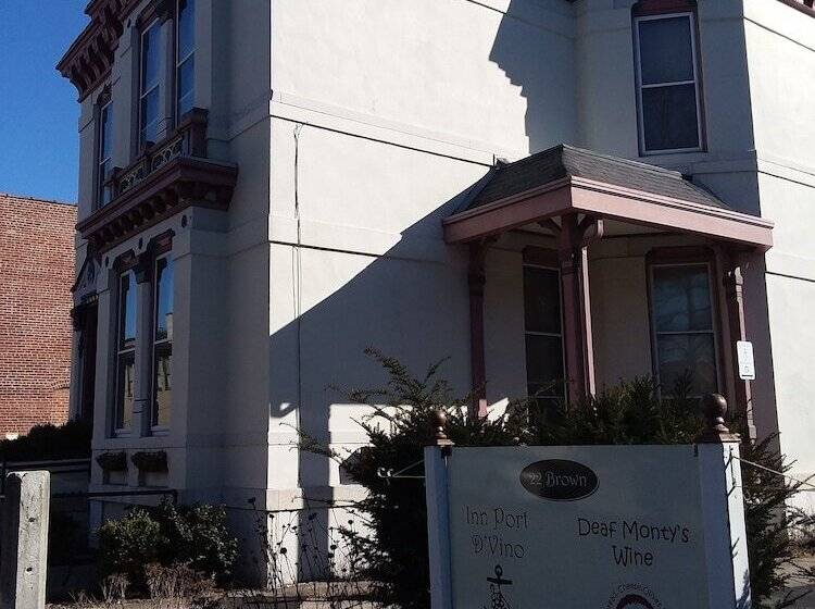 پانسیون Inn Port D Vino