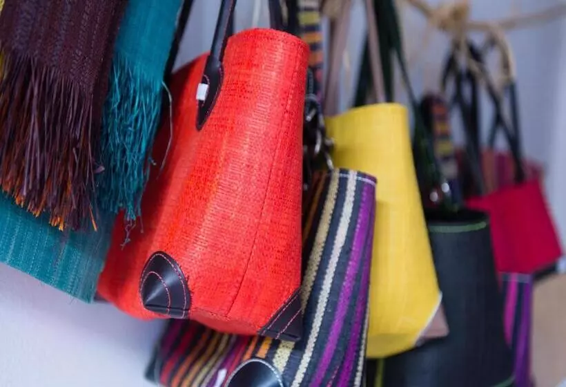 پانسیون La Tonnelle Guest House