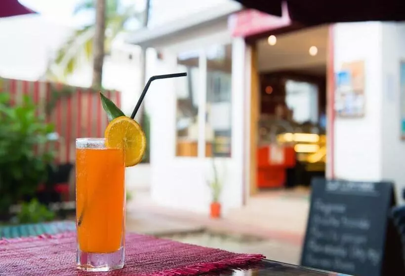 پانسیون La Tonnelle Guest House