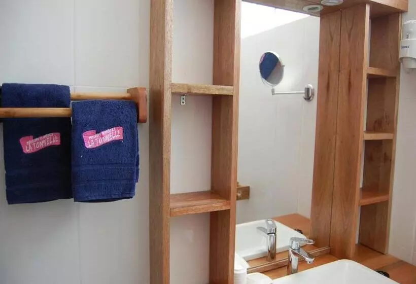 پانسیون La Tonnelle Guest House