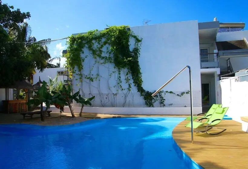 پانسیون La Tonnelle Guest House