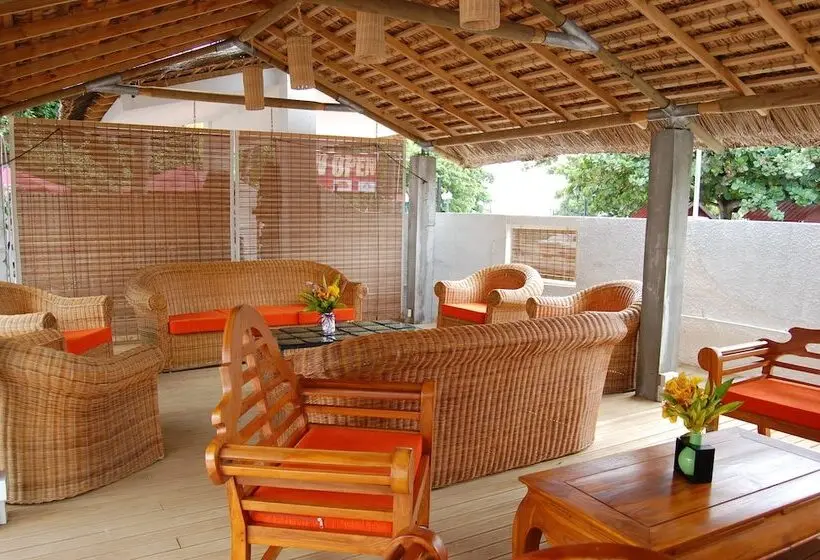 پانسیون La Tonnelle Guest House