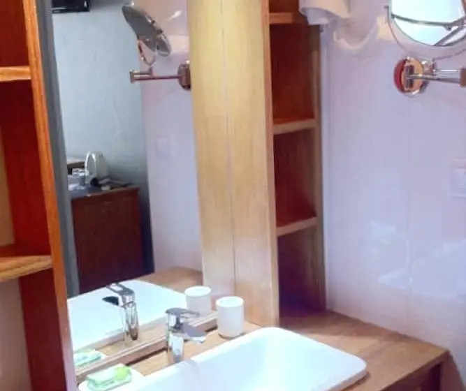 پانسیون La Tonnelle Guest House