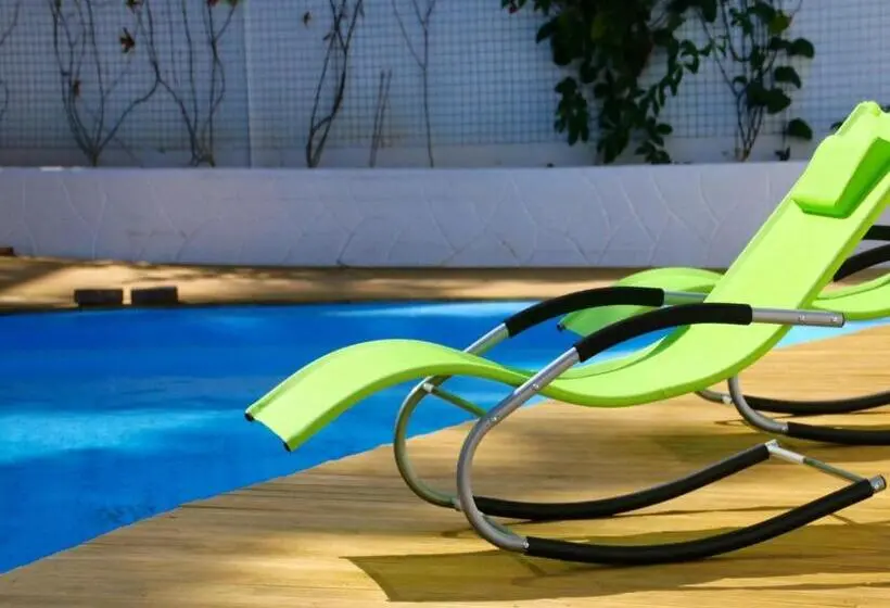 پانسیون La Tonnelle Guest House