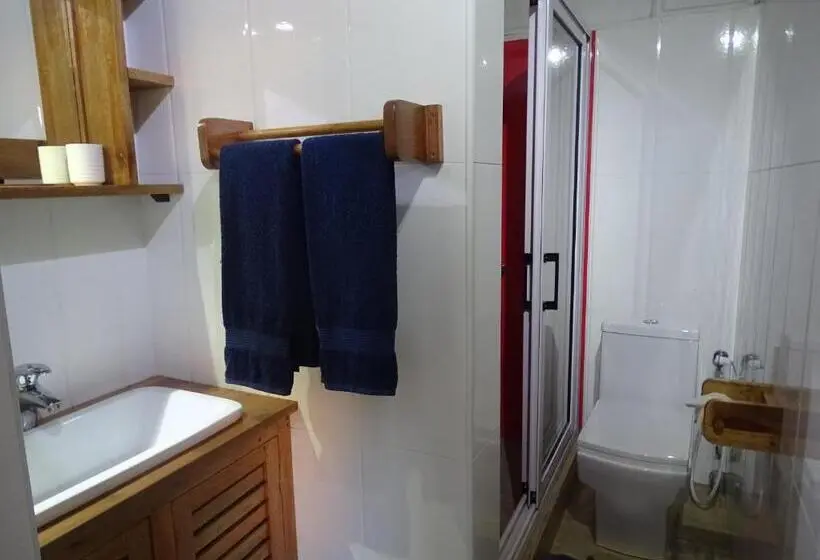 پانسیون La Tonnelle Guest House