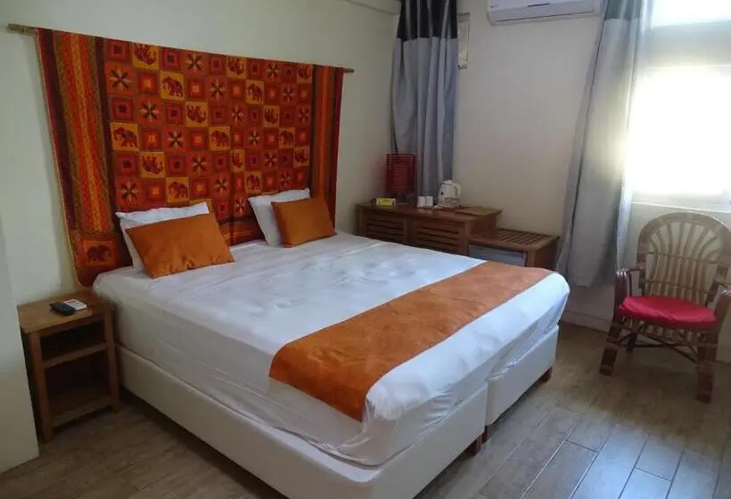 پانسیون La Tonnelle Guest House
