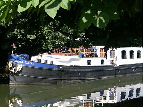 بنسيون Magna Carta