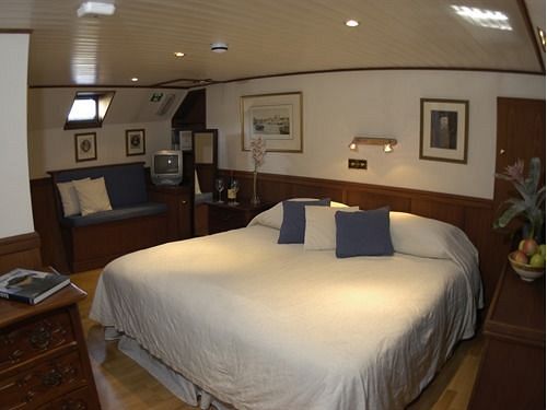 بنسيون Magna Carta