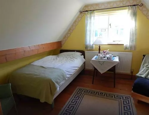 Пансион Old Wills Farm