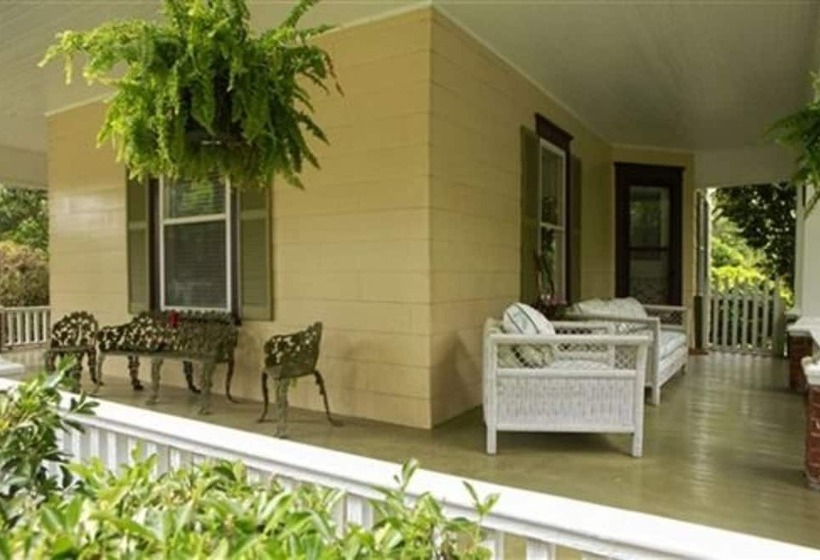 The Dailey Renewal Retreat B & B