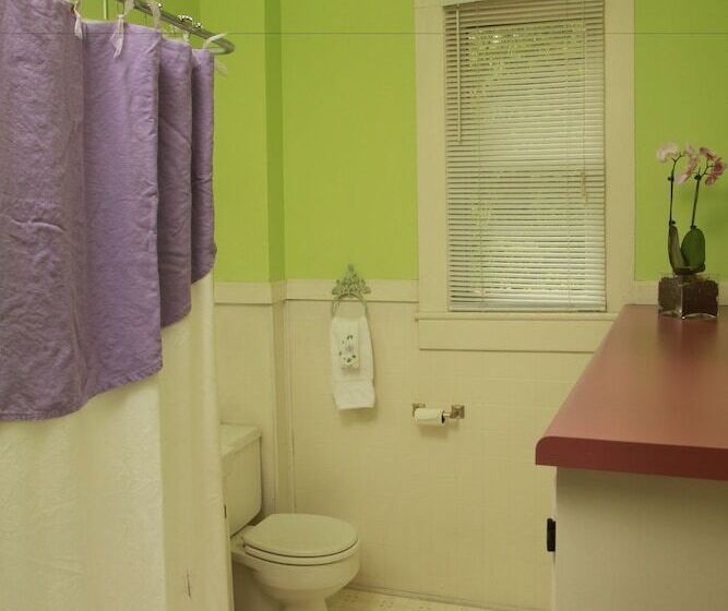 The Dailey Renewal Retreat B & B