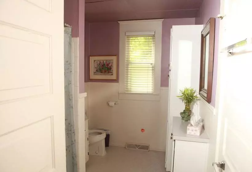 The Dailey Renewal Retreat B & B