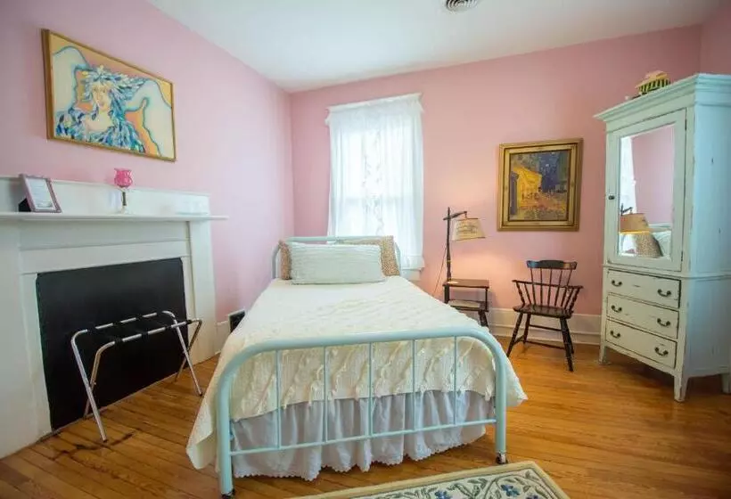 The Dailey Renewal Retreat B & B