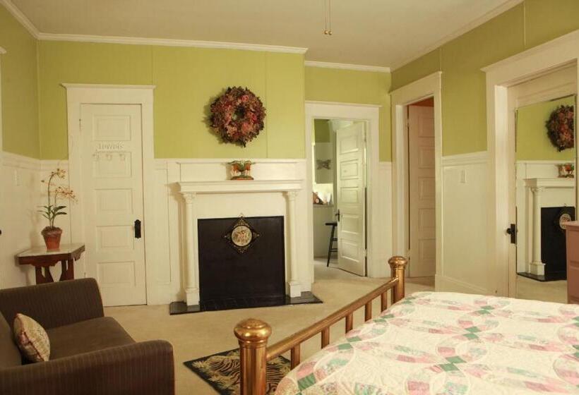 The Dailey Renewal Retreat B & B