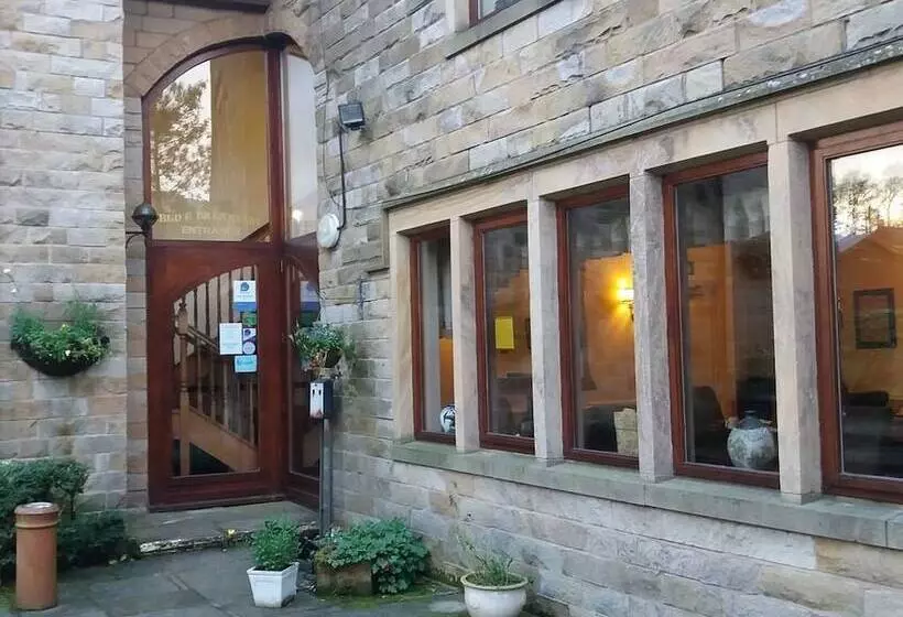 The Waltzing Weasel B&b