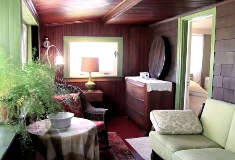 Victorian Bed & Breakfast