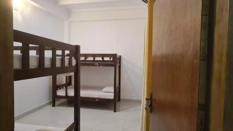 Ceylon Lodge   Airport Transit Hostel