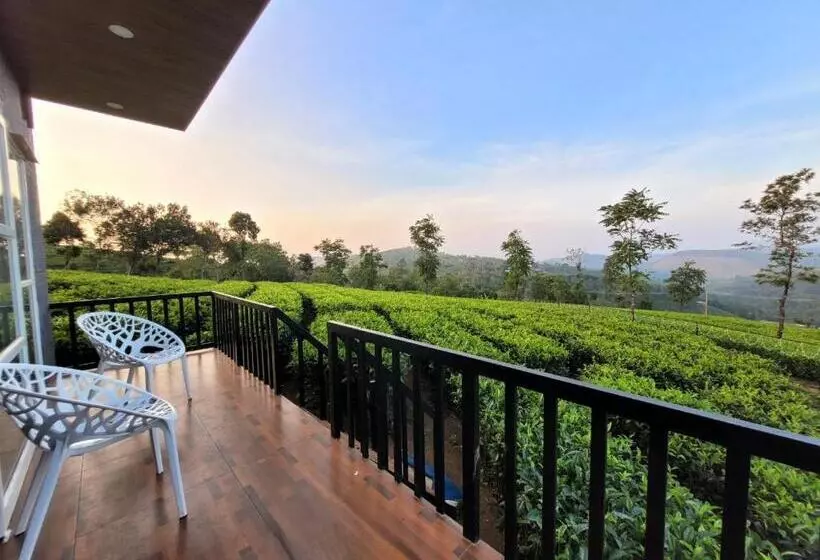 リゾートホテル Cloud Canopy   Tea Garden Family Pool Cottage In Vagamon