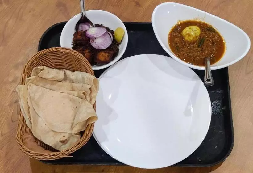 リゾートホテル Cloud Canopy   Tea Garden Family Pool Cottage In Vagamon