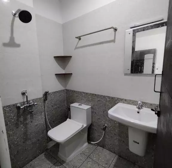 هتل Alohaa Homestel