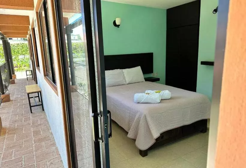 هتل La Villa De La Abuela