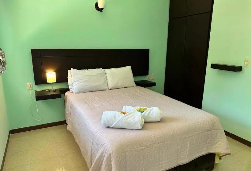 هتل La Villa De La Abuela