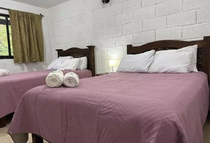 هتل La Villa De La Abuela