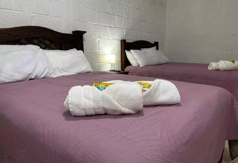 هتل La Villa De La Abuela