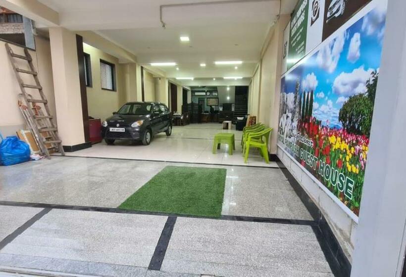 Hotelli Royal Pamposh