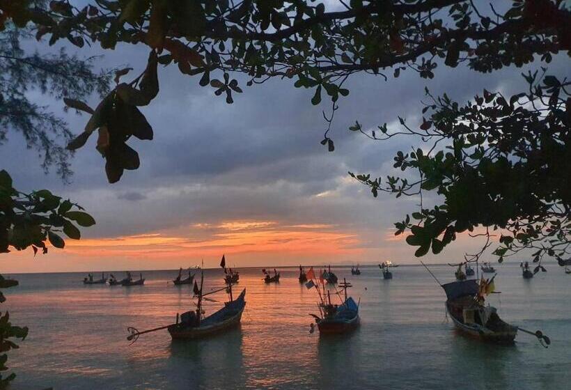 호텔 Seaside Palace