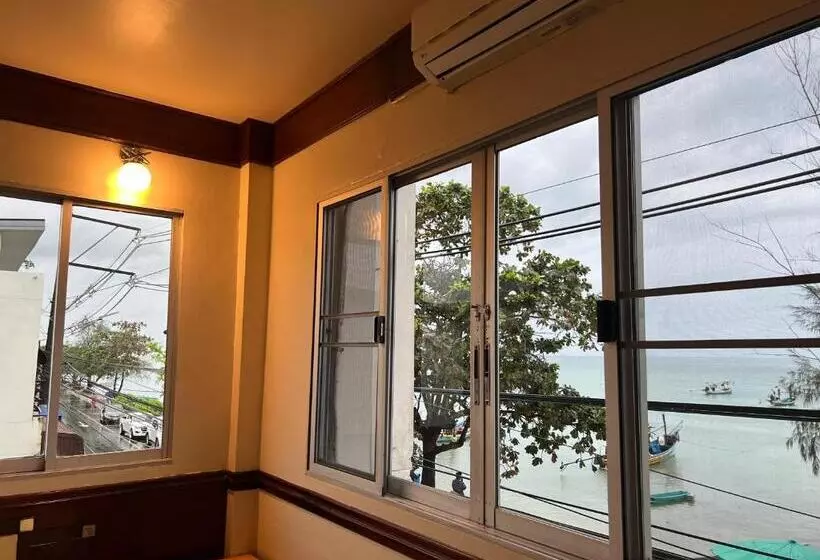 ホテル Seaside Palace