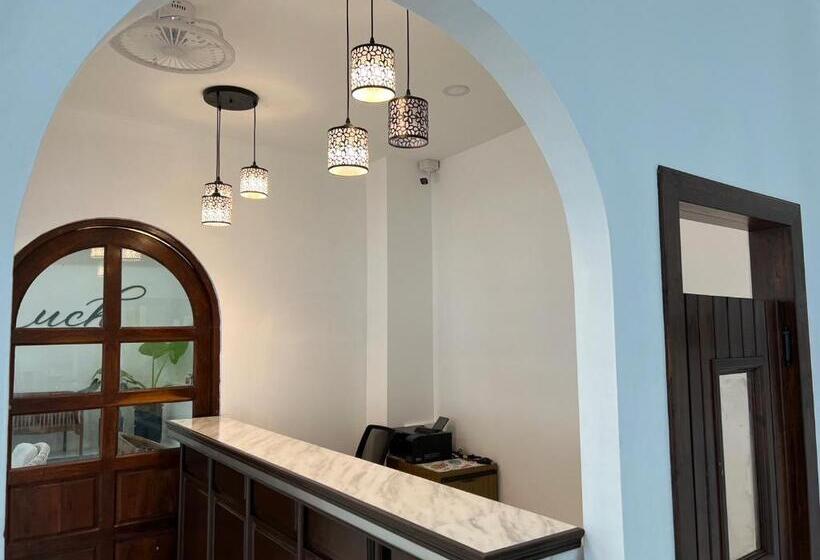 호텔 Seaside Palace