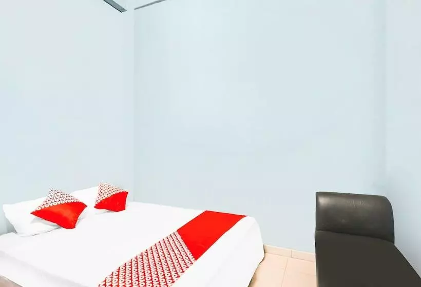 Hotelli Spot On 92072 Restu Ibu Homestay Syariah