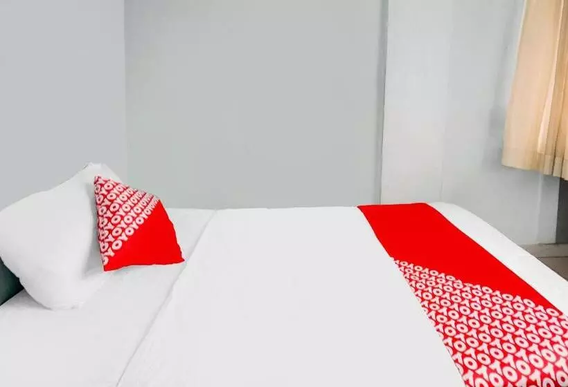 Hotelli Spot On 92072 Restu Ibu Homestay Syariah