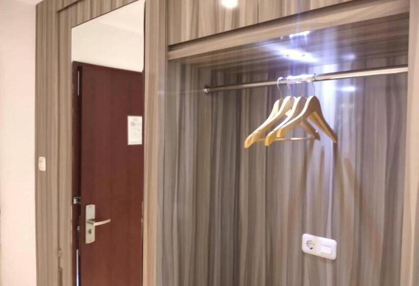 هتل Surabaya River View