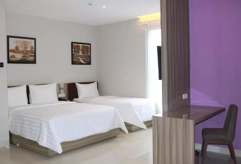 ホテル Surabaya River View