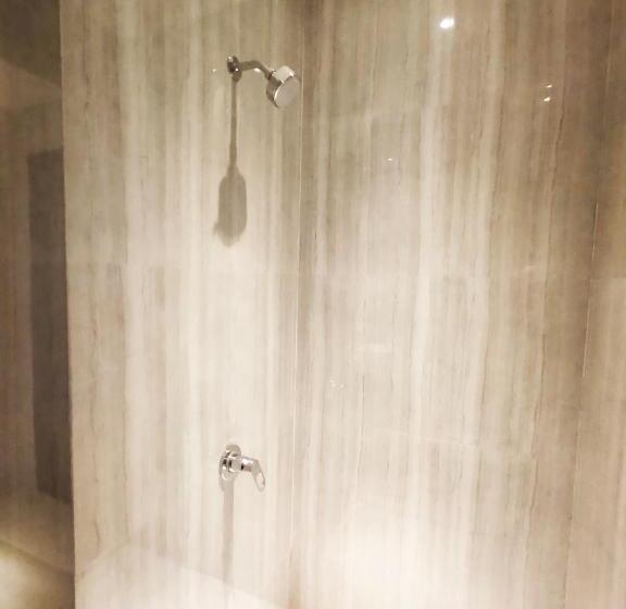 هتل Surabaya River View