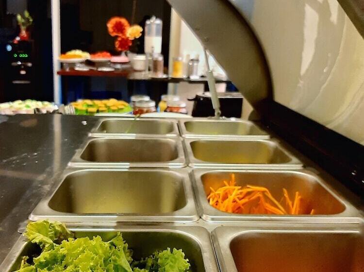 هتل Surabaya River View