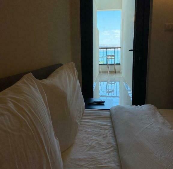 Almira Beach Dead Sea