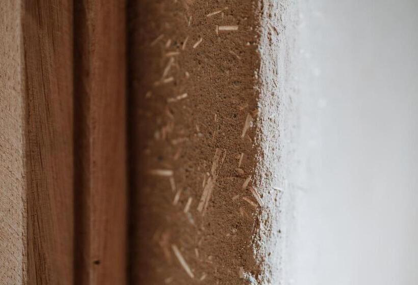 تختخواب و صبحانه B@b Martinushoeve