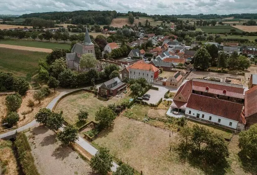 Aamiaismajoitus (B&B) B@b Martinushoeve