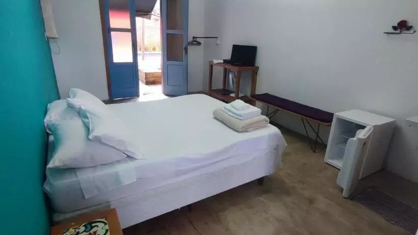 تختخواب و صبحانه Pousada Santa Maria