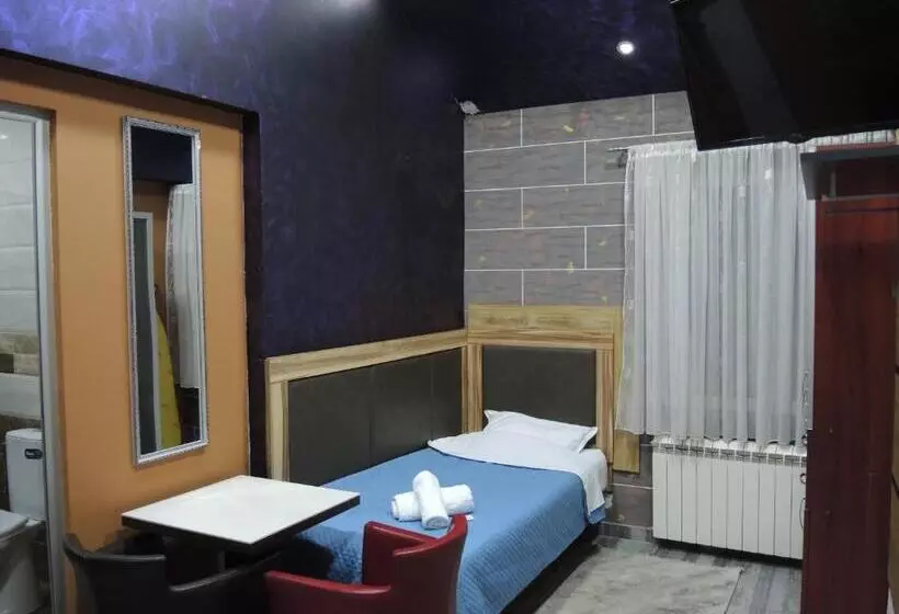 تختخواب و صبحانه Rooms&restaurant 43